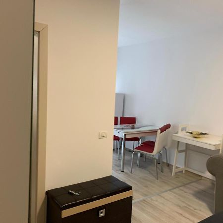 Apartament Cu 2 Camere Gran Varadino Esterno foto